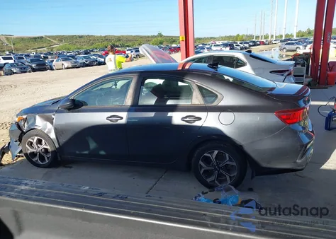 2019 Kia Forte Lxs из США, поврежденный, VIN 3KPF24AD9KE111167